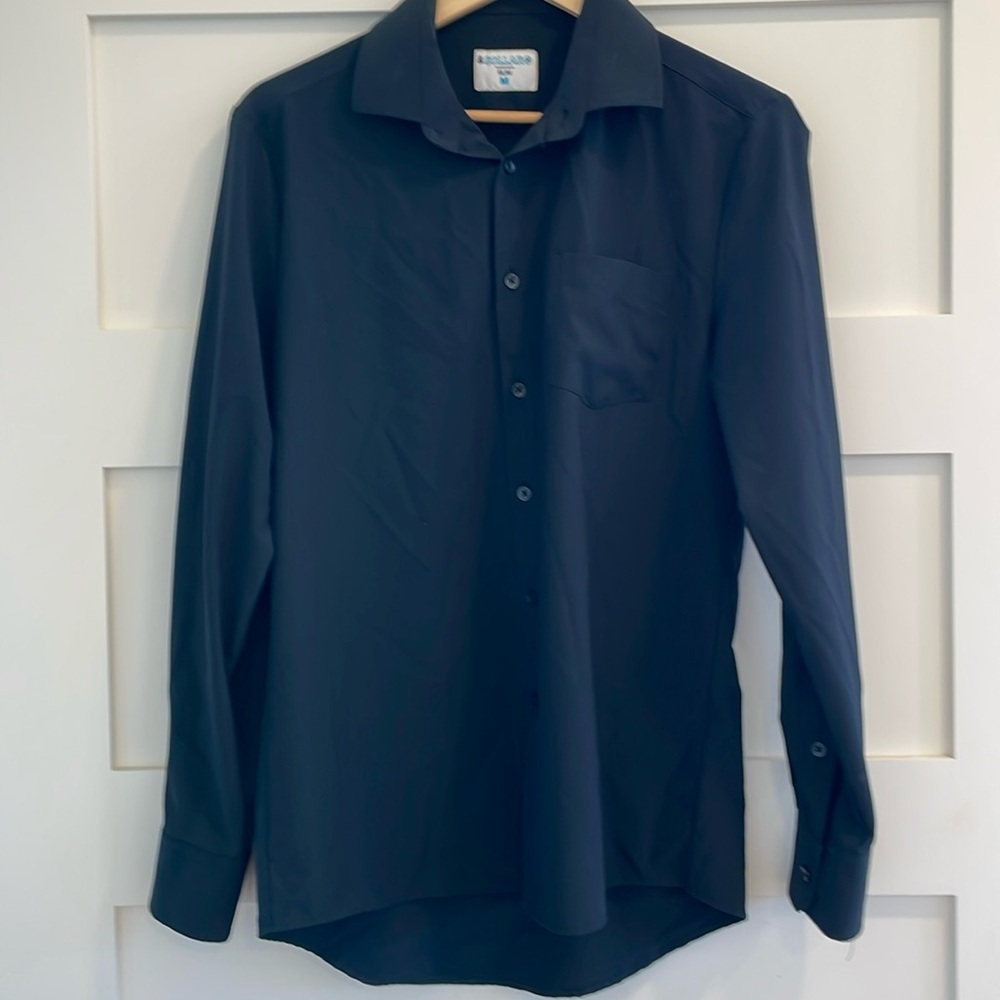 & Collar black dress shirt 54% polyester / 34% recycled polyester / 12% spandex